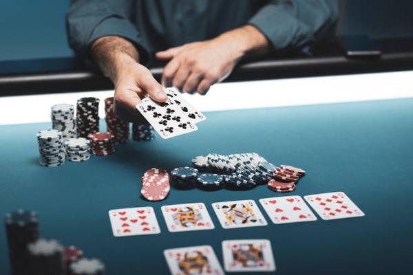 Tips for Staying Safe While Playing Casino Online