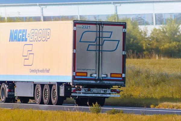 The Role of Trucking Service in Today’s Logistics Industry