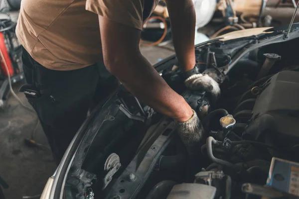 How to choose the best auto repair auburn hills service