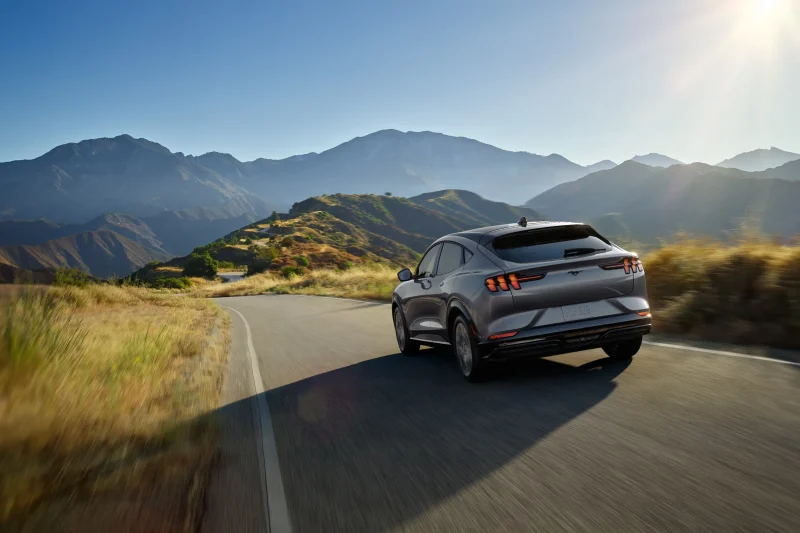 What Makes Gregg Young Ford of Newton Stand Out in Newton