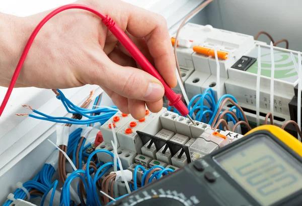 Licensed Electrician for Complete Electrical Solutions