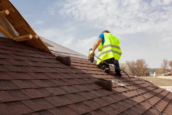 Professional roofing contractor crawfordville with Quality Craftsmanship