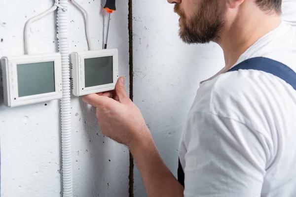 Safe and Reliable Wiring Services from an Electrician in Leesburg FL